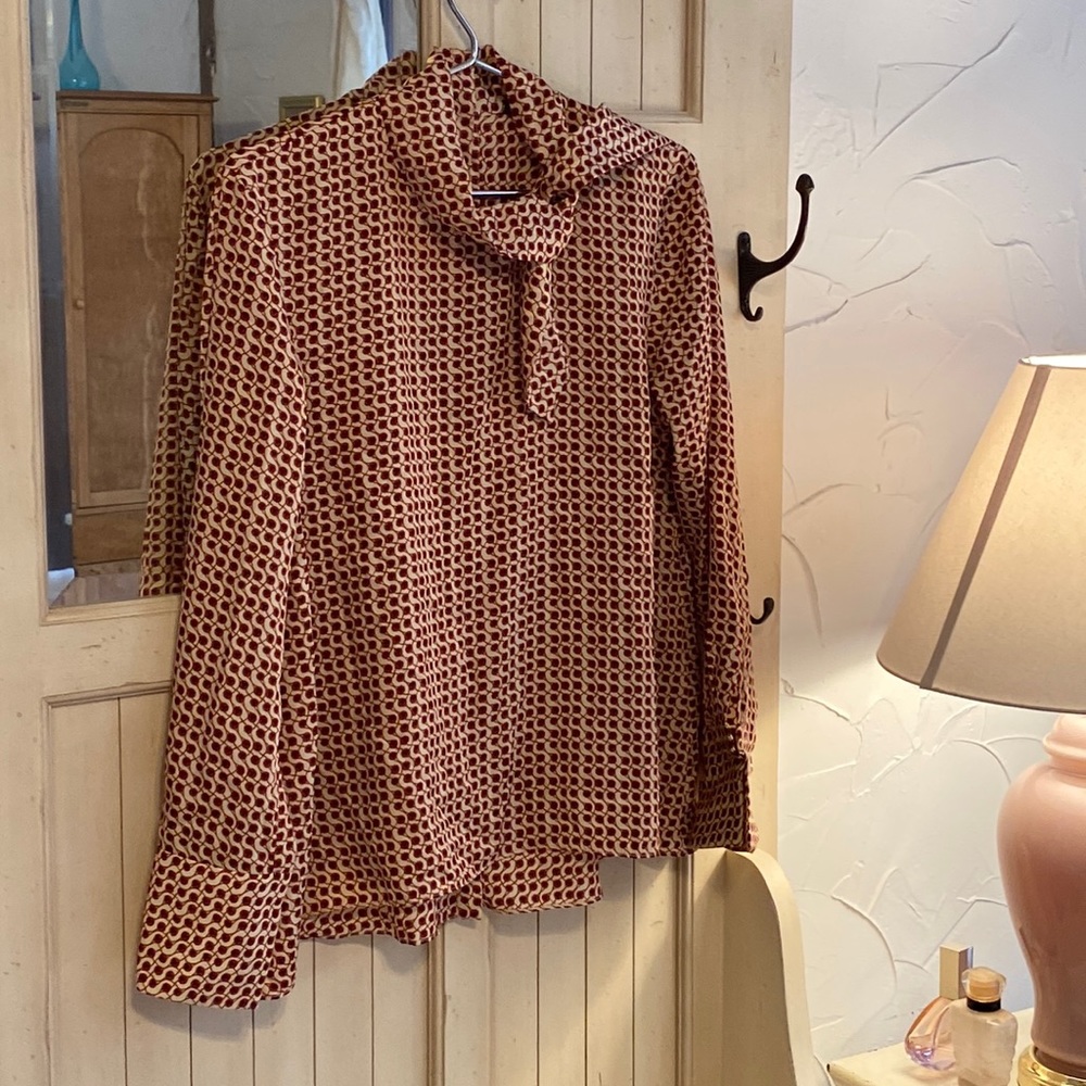 Zara Woman 70s style bow & button back print blouse